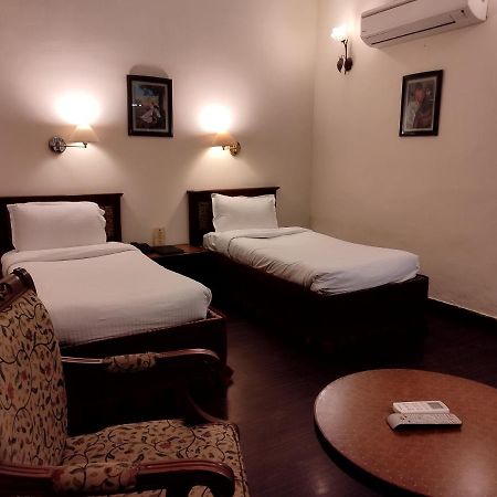 Hotel Sepal Bathinda Kültér fotó