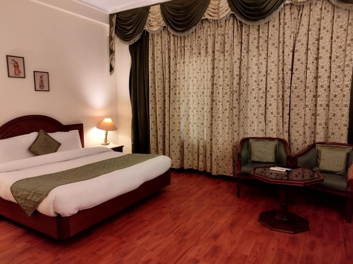 Hotel Sepal Bathinda Kültér fotó