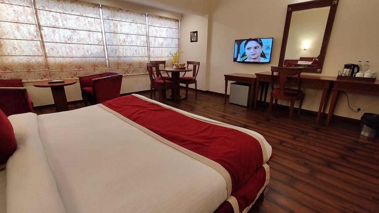 Hotel Sepal Bathinda Kültér fotó